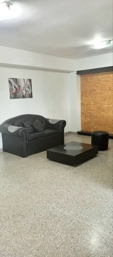 Imagen 4 de 10 de Apartamento En Venta Amoblado Excelente Distribución