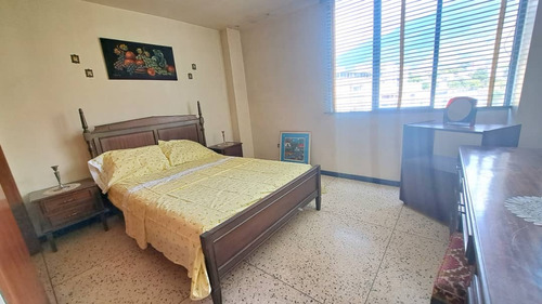 Para Cliente Directo Vendo Apartamento En El Marques Para Reformar A Su Gusto.