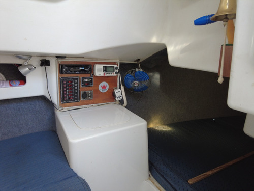 Velero Magic 23 Con Quillote Izable Electrico