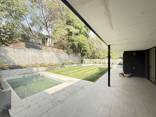Casa En Arriendo Candelaria Goyenechea 5 Dorm + Servicio