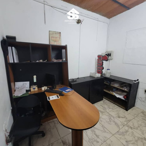 Local Comercial En Venta - Urb. San Jacinto, Feria - Maracay