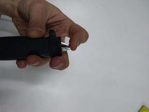 Imagen 4 de 6 de Cuchillo Retractil Replegable Halloween Cotillon Disfraz