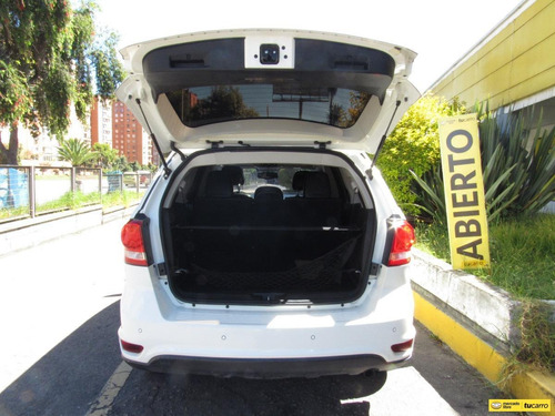 Imagen 20 de 25 de Dodge Journey 2.4 Sxt
