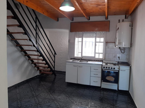 Imagen 5 de 12 de Departamento Tipo Casa Ph En Duplex 3 Ambientes Lanus Oeste