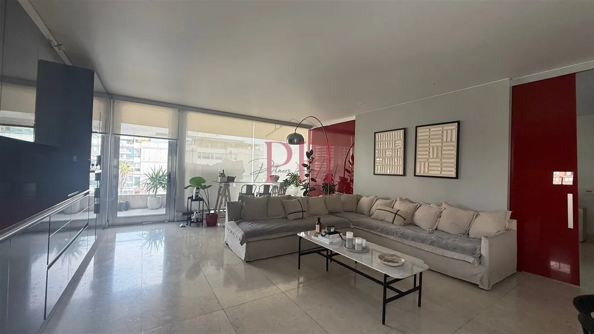 Imagen 5 de 30 de Moderno Departamento En Sector Residencial Vitacura 2d 3b
