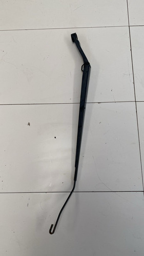 Brazo Limpiaparabrisas Dch Nissan Versa 2012-2019 Drive Derecho (Usado)