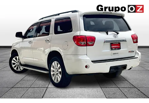 Toyota Sequoia 5.7 Plinum V8 At