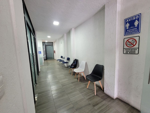 Oficina En Renta Dentro De Edificio En Zona Arboledas