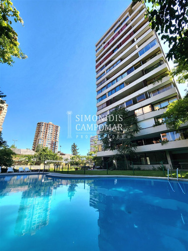 Departamento En Venta De 4 Dorm. Las Condes Av. Colón