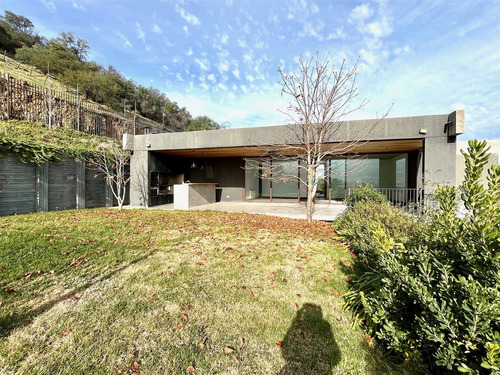 Casa En Condominio Moderna Venta De 5 Dorm. En Lo Barnechea