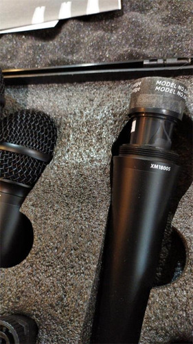 Micrófonos Behringer Ultravoice XM1800S dinámico supercardioide negros