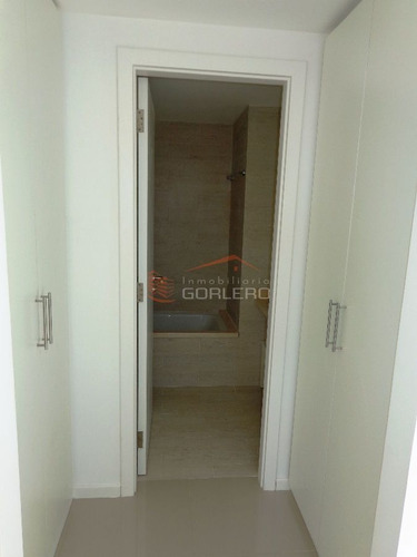 Imagen 19 de 30 de Venta De Apartamento En Mansa, Punta Del Este - Sin Muebles