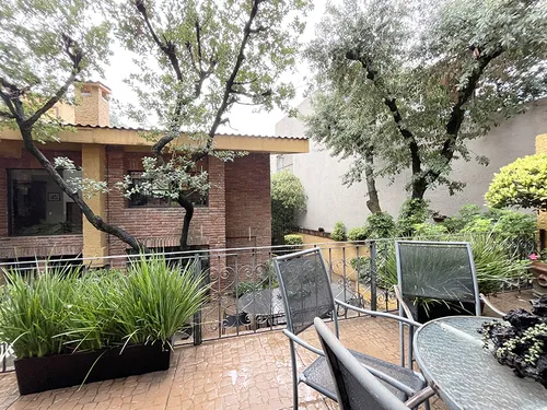 Casa En Venta En Jardines En La Montaña
