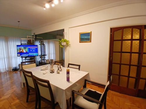 Casa De 3 Ambientes C/opcion A 3er Dormitorio En Pb Y 1er Piso Con Garage, Patio, Balcones, Quincho Y Parrilla