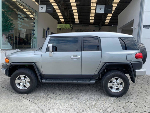 Toyota Fj Cruiser 4x4 At Gasolina Mod 2011