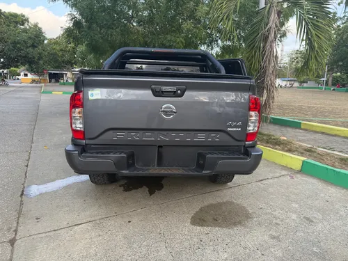 Nissan Frontier 2.5l Automática Diésel 4x4