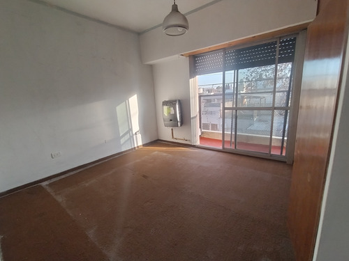 Venta En Block Departamento 3 Amb Con Local Comercial