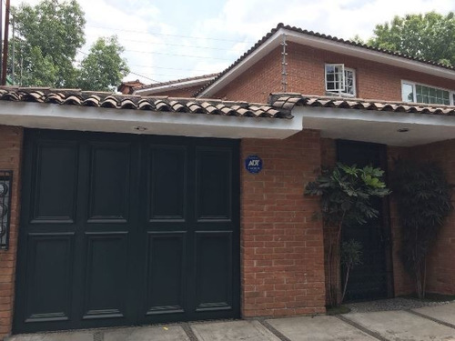 Imagen 1 de 22 de Casa En Venta En Lomas De Vista Hermosa ( 402164 )