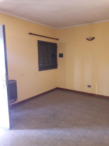 Imagen 7 de 14 de Duplex 4 Ambientes En Jose C Paz A Dos Cuadras De 197
