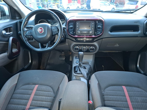 Fiat Toro 2.4 16v Freedom Flex 4x2 Aut. 4p