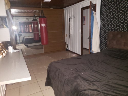 Imagem 12 de 14 de Casa Residencial Com Barracão - Quisissana 00148.003