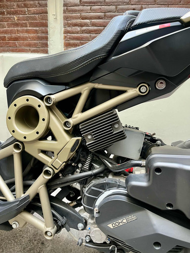 Scooter Automatico 200 Cc Con Escape Akrapovic