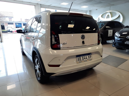 Imagen 9 de 15 de Volkswagen Up Cross 2017