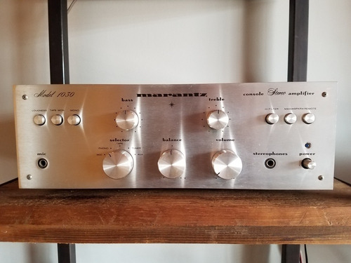Amplificador Marantz 1030