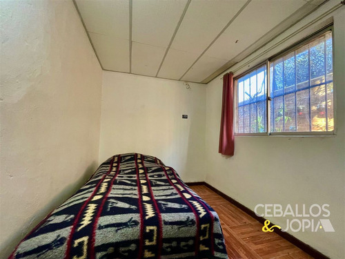 Casa En Venta De 7 Dorm. En Quilpué