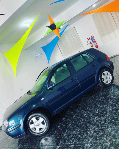 Imagem 2 de 7 de Volkswagen Golf
