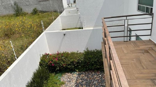 Imagen 14 de 30 de Casa En Venta En Primera Sección De Lomas De Juriquilla A Precio De Oportunidad