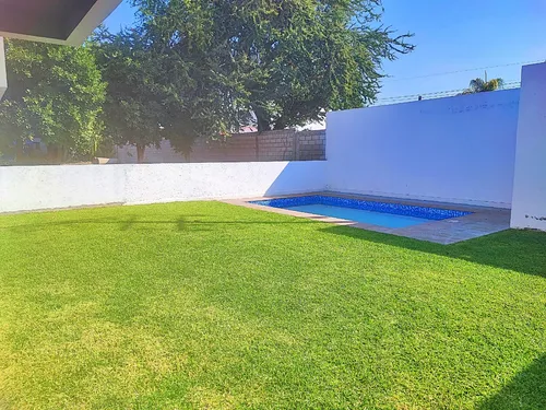 Haz De Cada Día Una Vacación En Tu Nueva Casa Con Alberca.