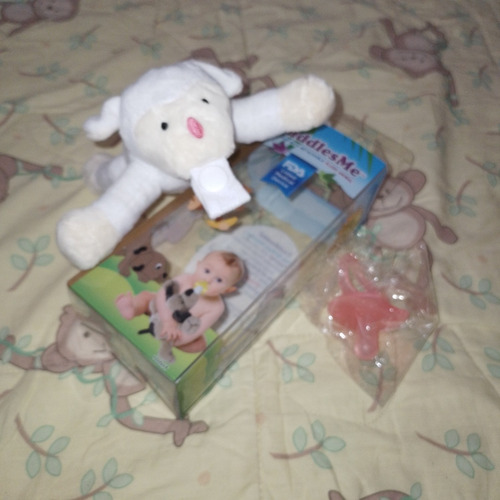 Imagen 2 de 2 de Chupones Para Bebé Marca Cuddlesme