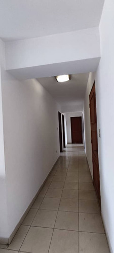 Se Vende Apto En San Isidro