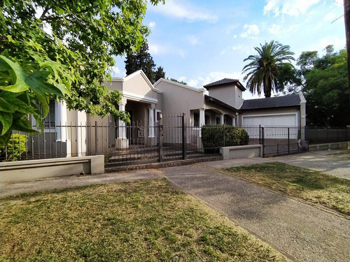 Casa En Venta En Argüello | Una Planta