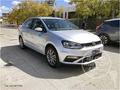Volkswagen Vento 1.6 Confortline Mt