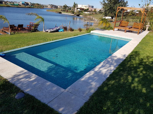 Imagen 2 de 25 de Casa En Venta Con Vista A La Laguna En Barrio San Sebastian, Pilar
