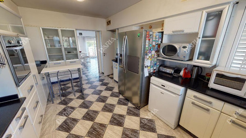Casa En Venta 4 Dormitorios, Parrilla, Pileta. Acassuso Libertador Al Río.