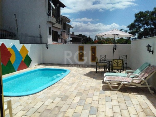 Casa Em Espírito Santo Com 4 Dormitórios - Mi4400