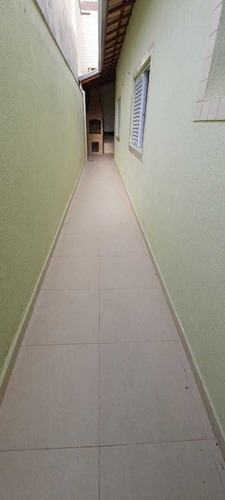 Imagem 3 de 14 de Casa 2 Dormitórios 1 Suíte - 100 Mts Praia - Ocian - Am166