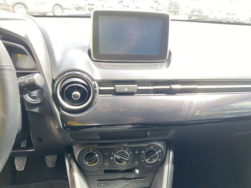 Imagen 11 de 15 de Mazda 2 2016 1.5 Mt