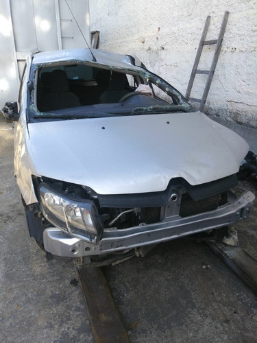 Sucata Renault Sandero 2017/18 Prata Para Retirada De Peças