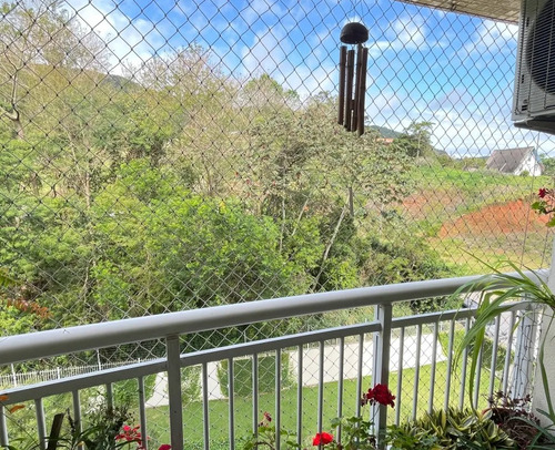 Apartamentos À Venda Em Itacorubi Com 3 Quartos E 2 Banheiros. Pronto Para Morar. Bem Localizado.