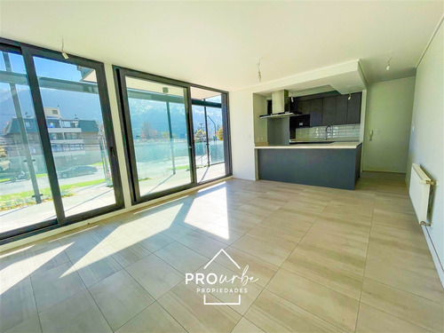 Departamento En Venta De 3 Dorm. En Lo Barnechea