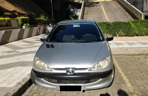 Peugeot 206 Presence 1.4 8v 3p 2004/2004