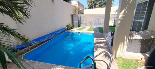 Tu Casa En Cuernavaca Ideal Para Descanso O Inversion, Con Alberca Privada, 3 Recamaras Y Jardin.