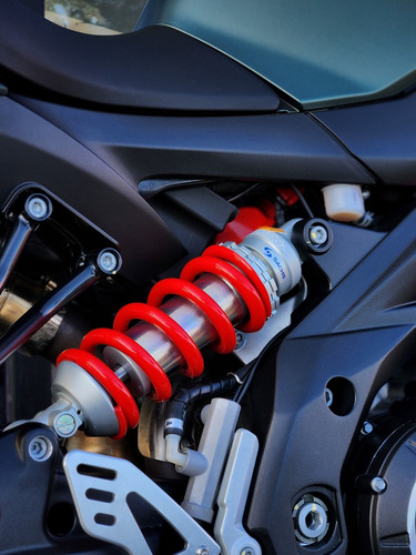 Imagen 12 de 25 de Aprilia Shiver 900cc Italiano 95 Cv Impecable Estado Mp