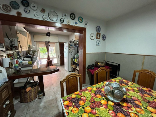 Venta Casa 3 Dormitorios Talleres Este -a. Crédito