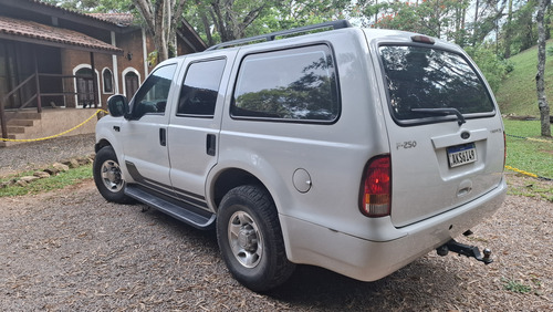 Tropical F-250 Modelo Tropivan 09 Lugares Impecável E Revisa