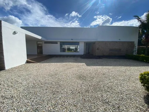 Finca En Venta Ubicada En Rionegro Sector Llanogrande (24851).